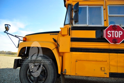 schoolbus - © Marian De Gier